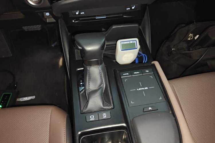 Used Lexus ES 2021 200 Excellence Edition Gear Lever
