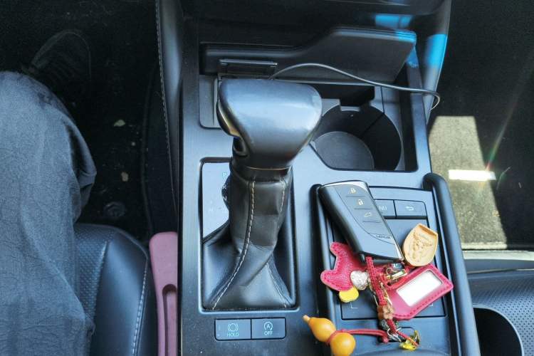 Used Lexus ES 2021 200 Excellence Edition Gear Lever