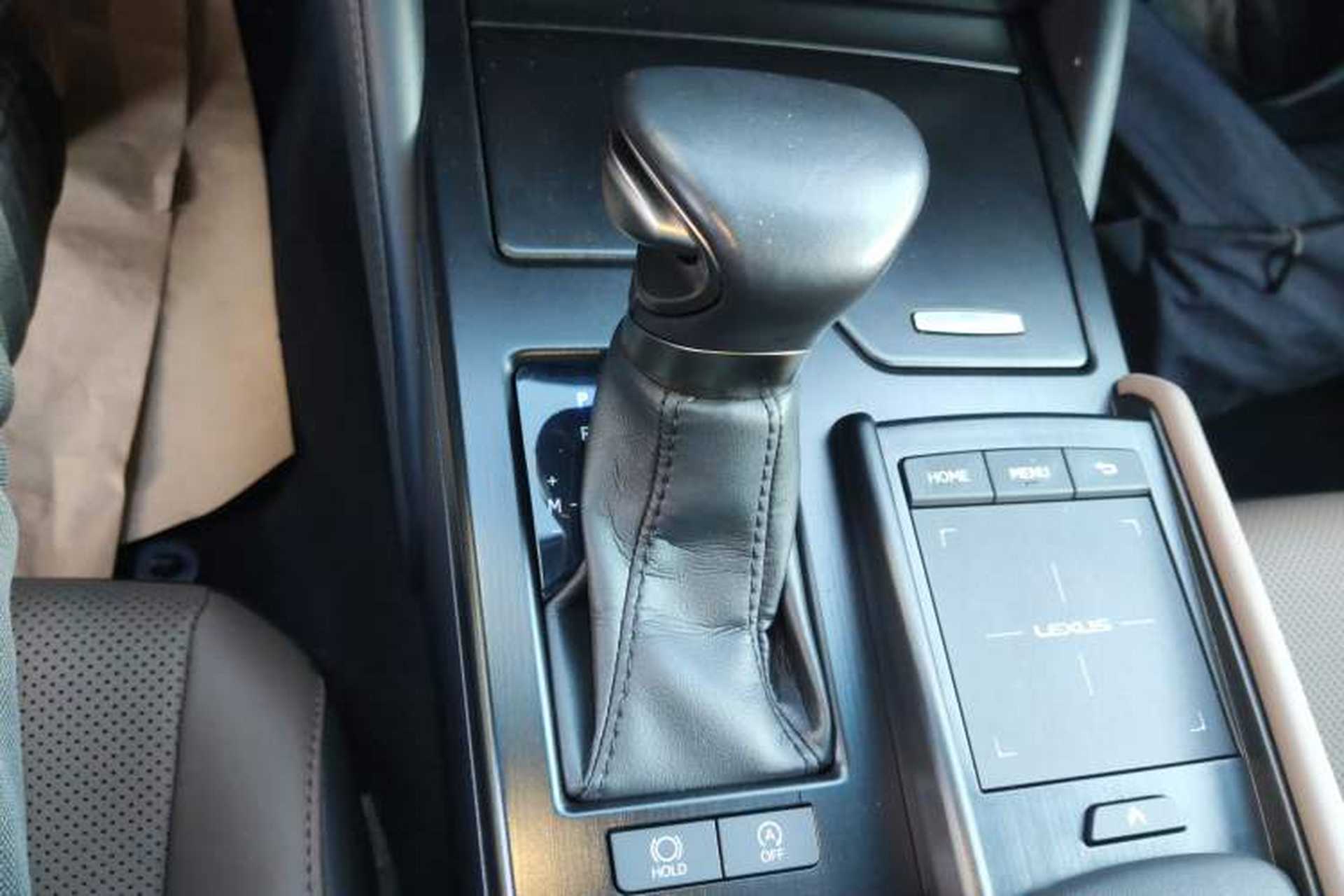 Used Lexus ES 2021 200 Excellence Edition Gear Lever