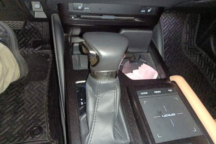 Used Lexus ES 2021 260 Excellence Edition Gear Lever