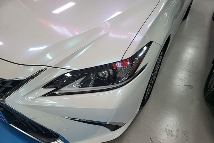 Used Lexus ES 2021 300h Excellence Edition Left Front Headlight