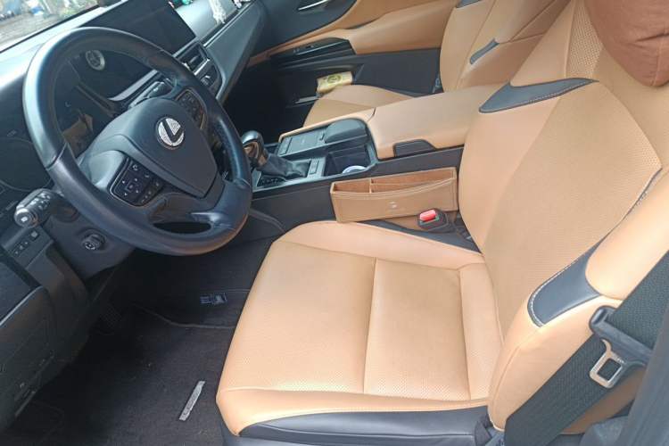 Used Lexus ES 2021 260 Excellence Edition Left Front Seat
