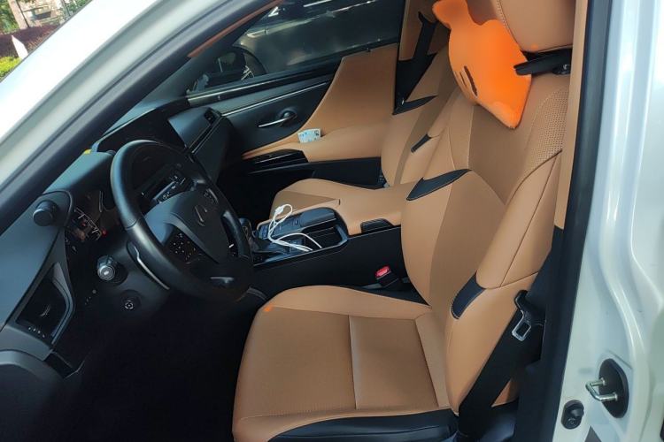 Used Lexus ES 2021 200 Excellence Edition Left Front Seat