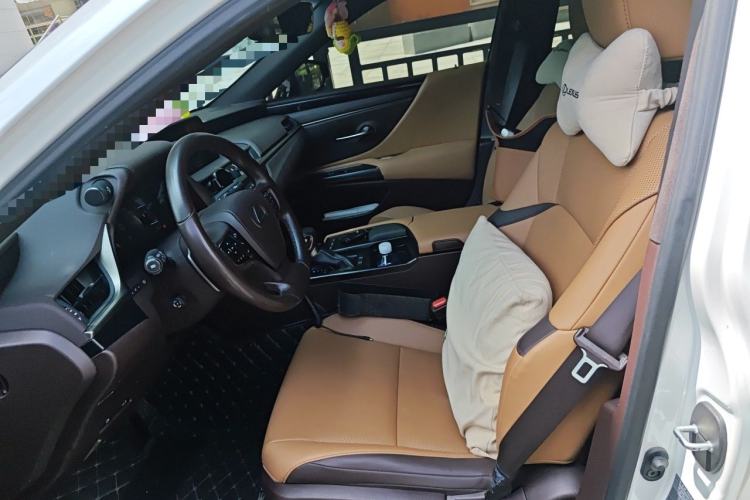 Used Lexus ES 2021 200 Excellence Edition Left Front Seat