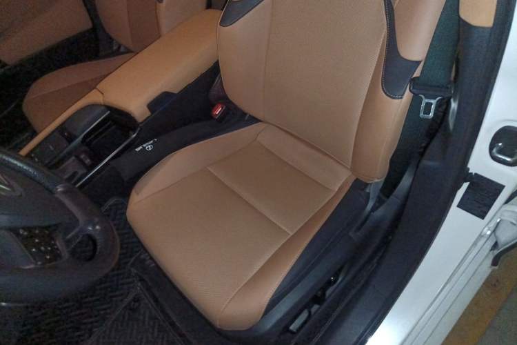 Used Lexus ES 2021 260 Excellence Edition Left Front Seat