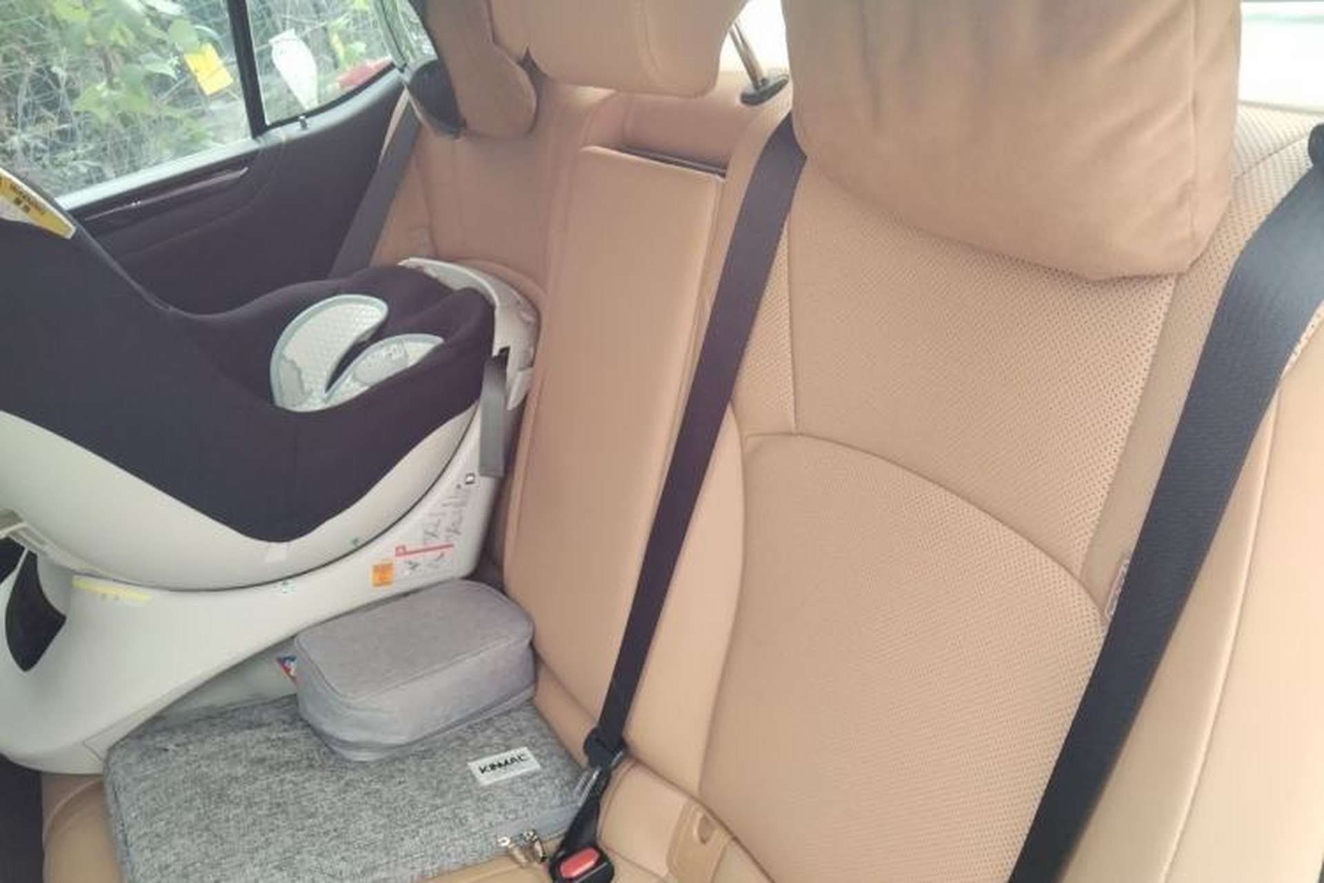 Used Lexus ES 2021 300h Excellence Edition Left Rear Seat