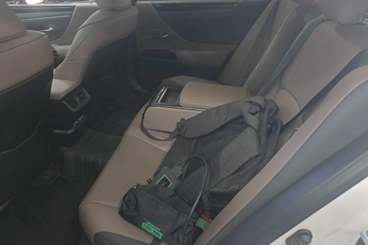 Used Lexus ES 2021 200 Excellence Edition Left Rear Seat