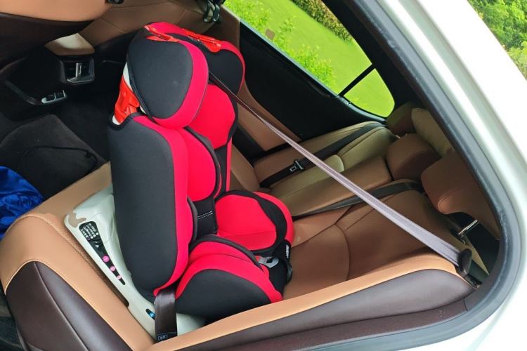 Used Lexus ES 2021 200 Excellence Edition Left Rear Seat