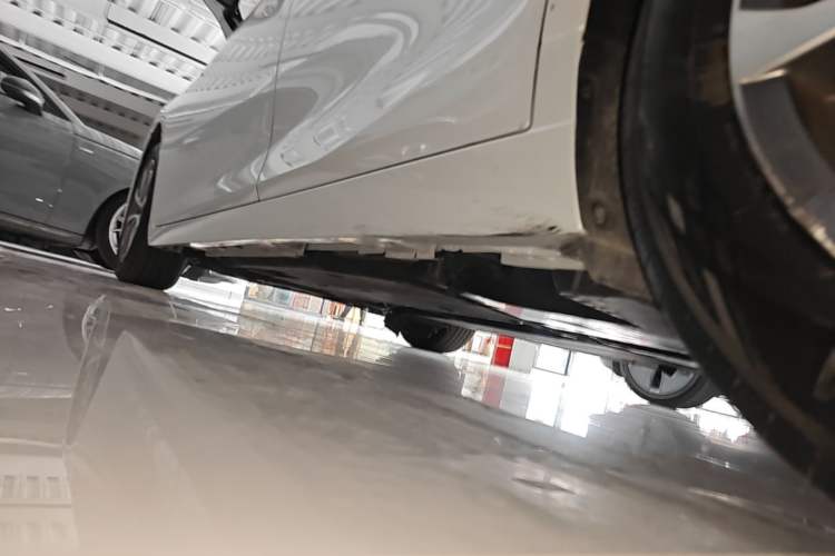 Used Lexus ES 2021 200 Excellence Edition Left Side Sill