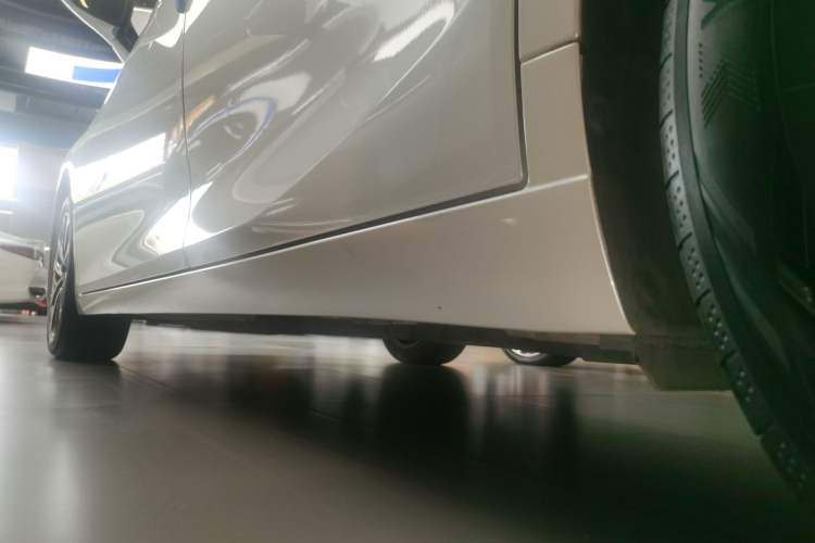 Used Lexus ES 2021 200 Excellence Edition Left Side Sill