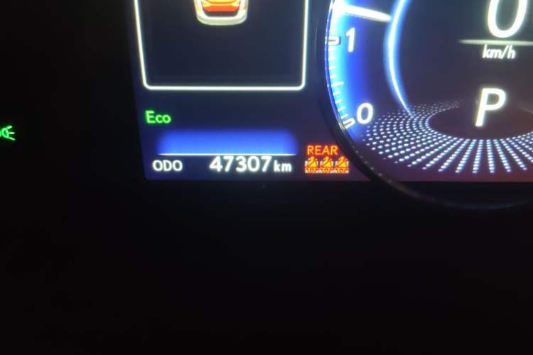 Used Lexus ES 2021 200 Excellence Edition Odometer Close Up