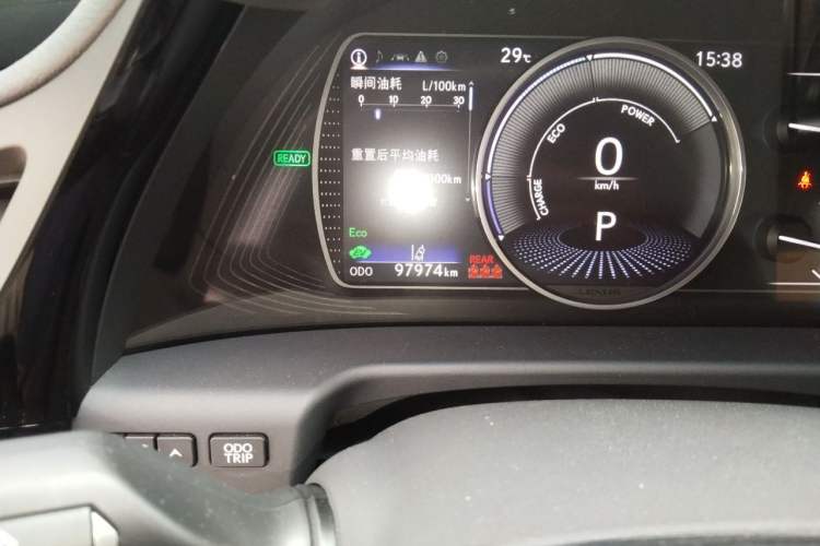 Used Lexus ES 2021 300h Excellence Edition Odometer Close Up