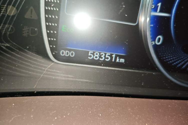 Used Lexus ES 2021 200 Excellence Edition Odometer Close Up