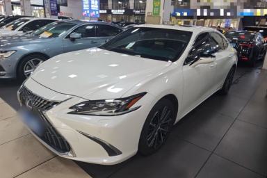 Used Lexus ES 2021 300h Deluxe Edition