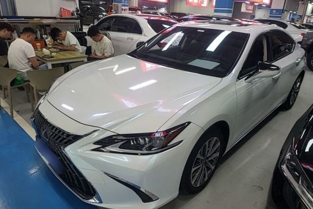 Used Lexus ES 2021 300h Excellence Edition