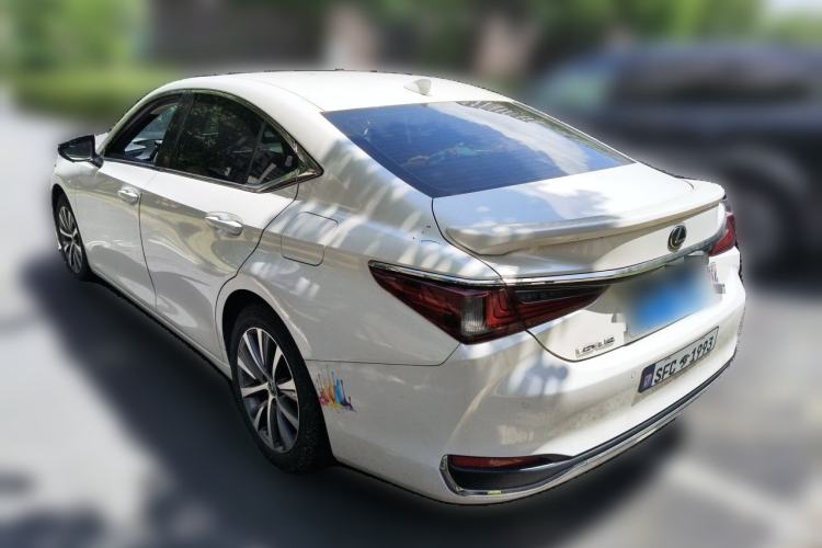 Used Lexus ES 2021 200 Excellence Edition Rear Left 45 Deg