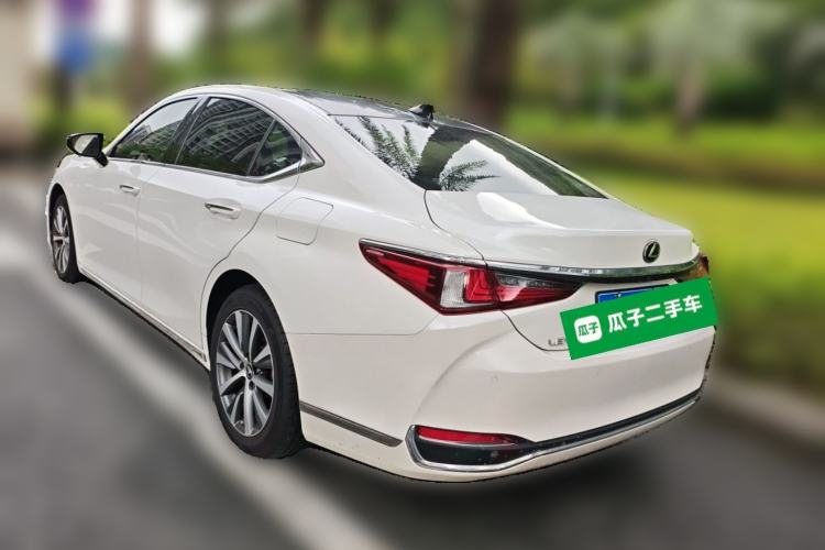 Used Lexus ES 2021 200 Excellence Edition Rear Left 45 Deg
