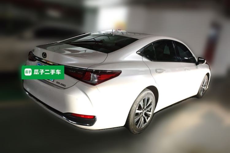 Used Lexus ES 2021 200 Excellence Edition Rear Right 45 Deg