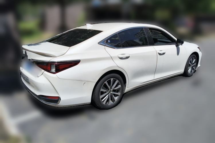 Used Lexus ES 2021 200 Excellence Edition Rear Right 45 Deg
