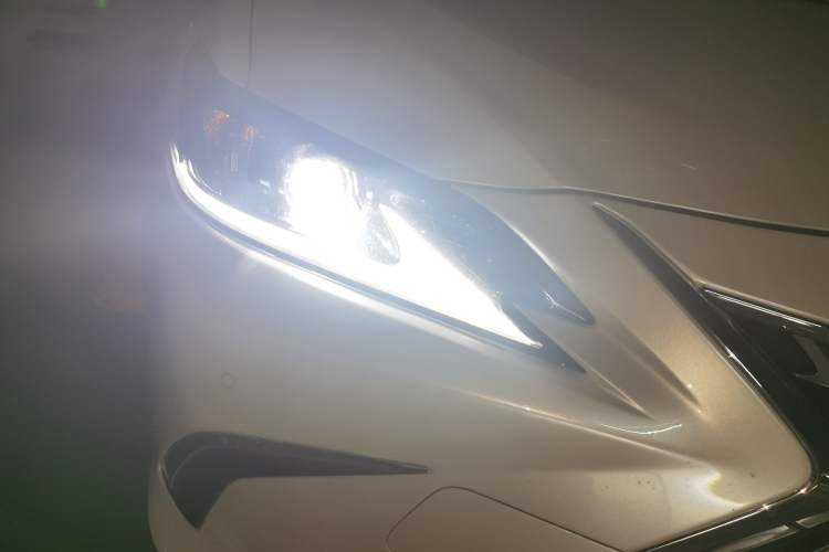 Used Lexus ES 2021 200 Luxury Edition Right Front Headlight