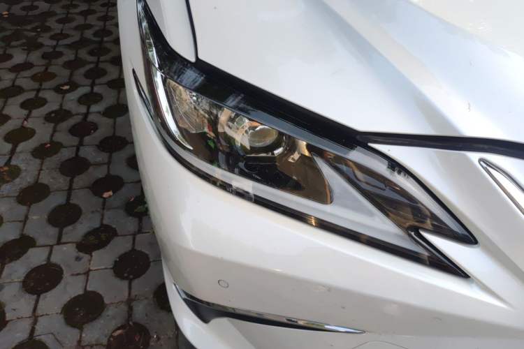 Used Lexus ES 2021 200 Excellence Edition Right Front Headlight