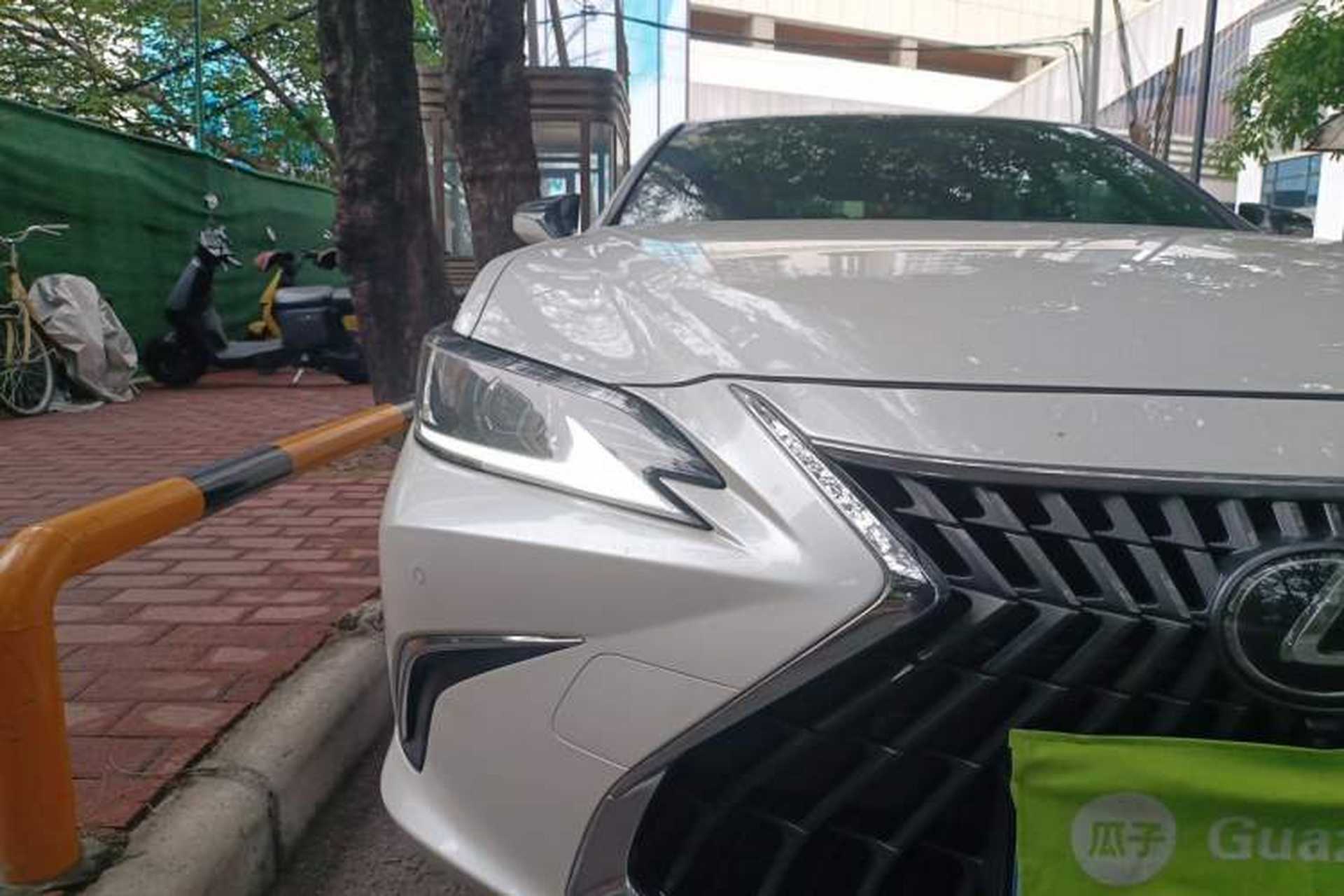 Used Lexus ES 2021 200 Excellence Edition Right Front Headlight