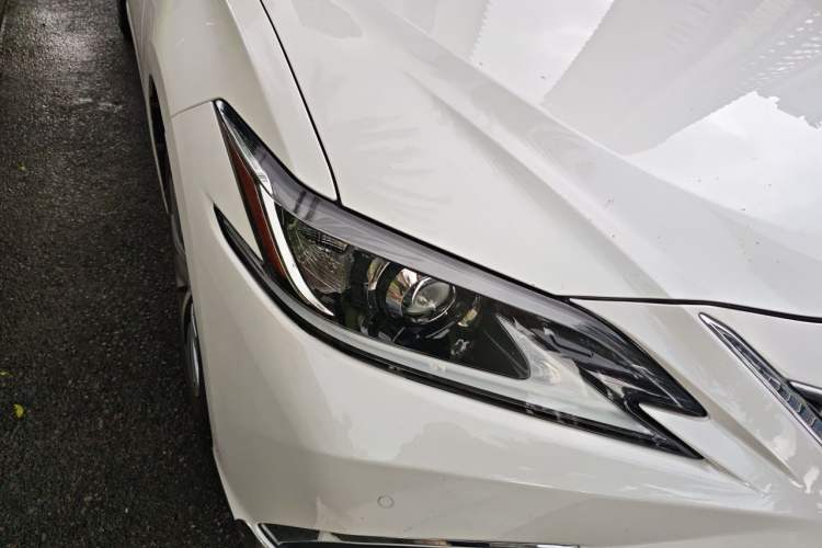 Used Lexus ES 2021 200 Excellence Edition Right Front Headlight