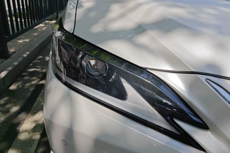 Used Lexus ES 2021 200 Excellence Edition Right Front Headlight