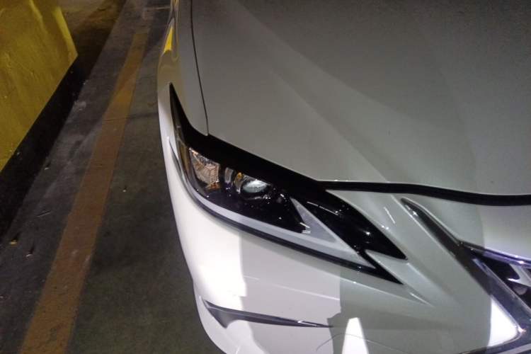Used Lexus ES 2021 260 Excellence Edition Right Front Headlight