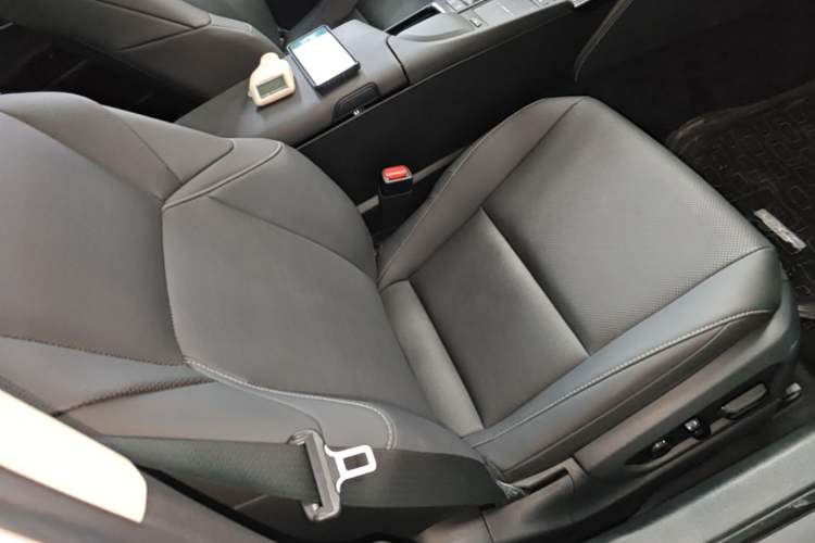 Used Lexus ES 2021 200 Excellence Edition Right Front Seat