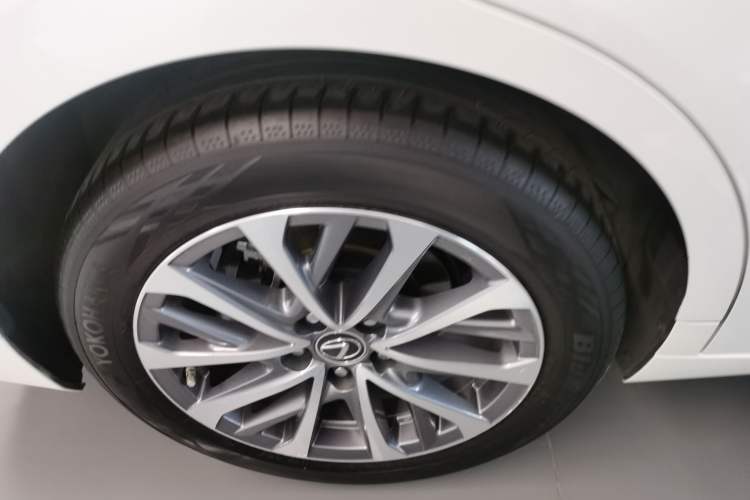 Used Lexus ES 2021 200 Excellence Edition Right Rear Wheel Hub