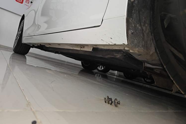 Used Lexus ES 2021 200 Excellence Edition Right Side Sill