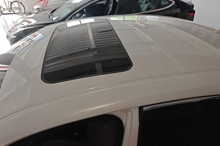 Used Lexus ES 2021 200 Excellence Edition Roof