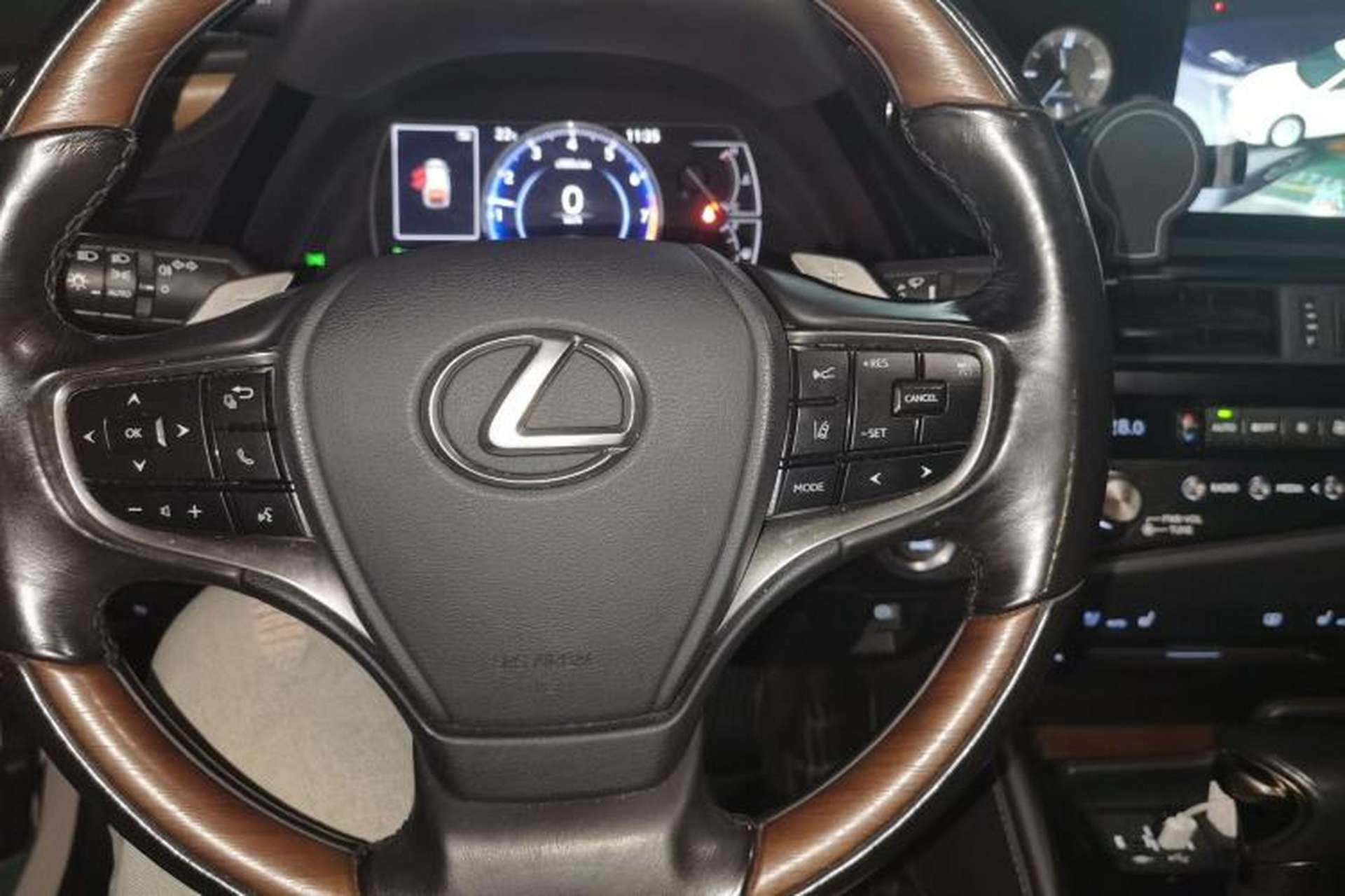 Used Lexus ES 2021 200 Luxury Edition Steering Wheel