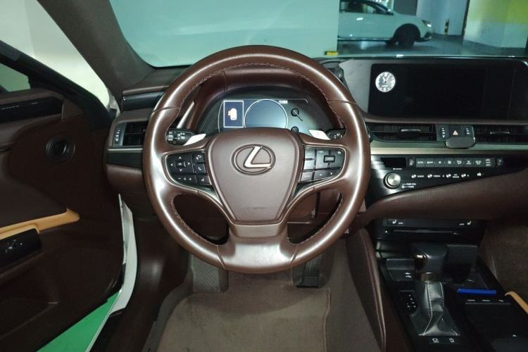 Used Lexus ES 2021 200 Excellence Edition Steering Wheel