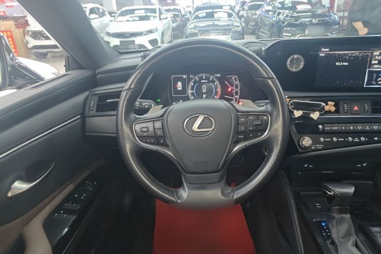Used Lexus ES 2021 200 Excellence Edition Steering Wheel