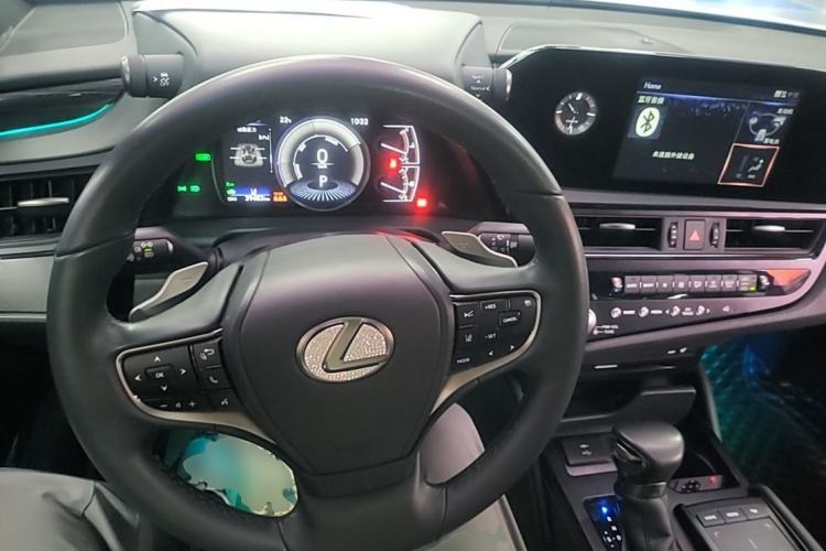 Used Lexus ES 2021 300h Excellence Edition Steering Wheel