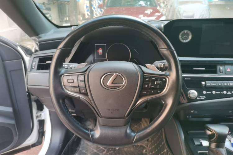 Used Lexus ES 2021 200 Excellence Edition Steering Wheel