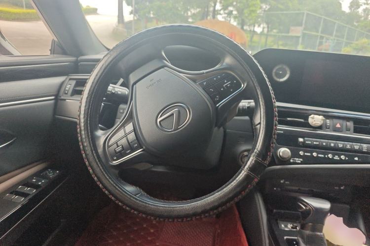 Used Lexus ES 2021 200 Excellence Edition Steering Wheel