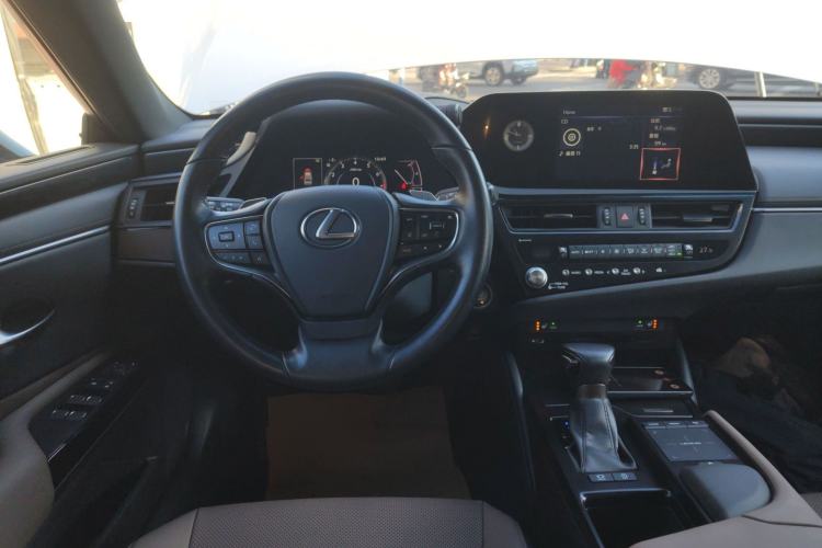Used Lexus ES 2021 200 Excellence Edition Steering Wheel