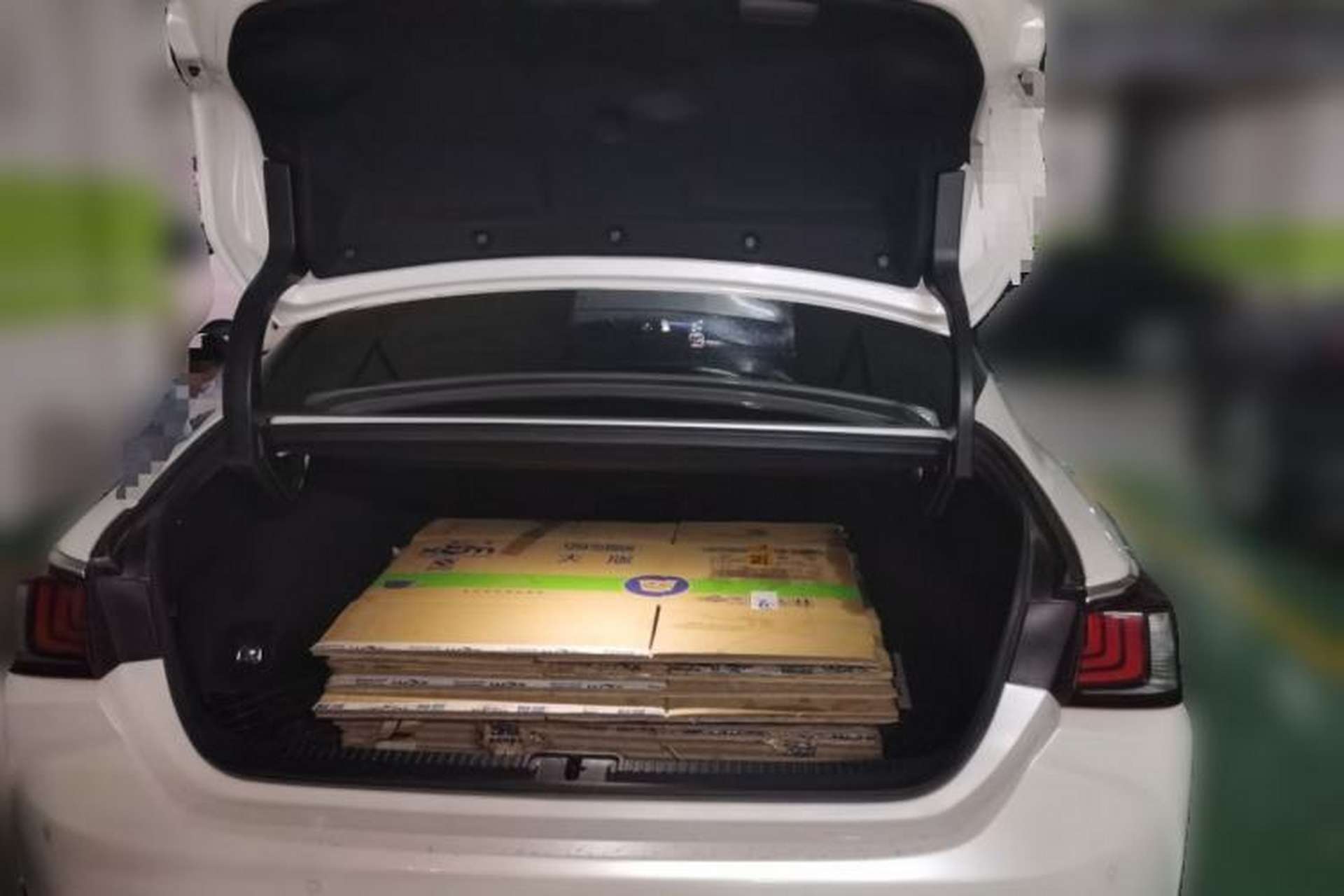 Used Lexus ES 2021 200 Luxury Edition Trunk