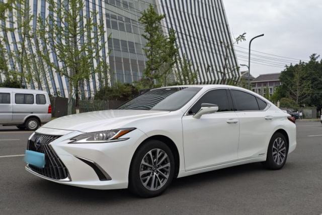 Used Lexus ES 2021 300h Excellence Edition