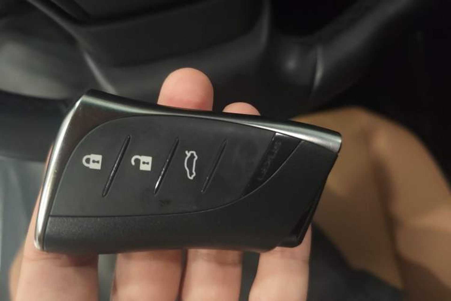 Used Lexus ES 2021 200 Excellence Edition Vehicle Key
