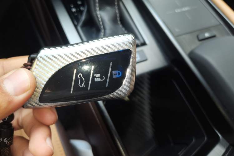 Used Lexus ES 2021 200 Excellence Edition Vehicle Key