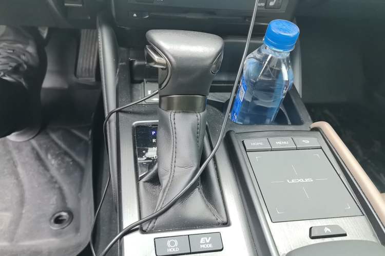 Used Lexus ES 2021 300h Excellence Edition Gear Lever