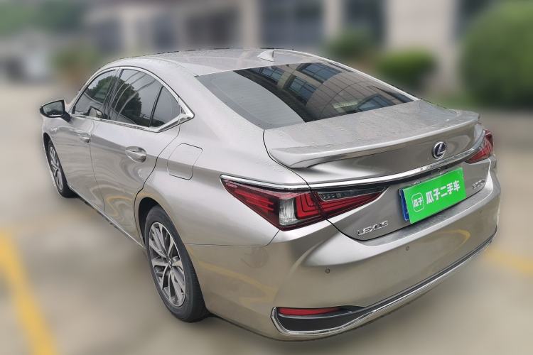 Used Lexus ES 2021 300h Excellence Edition Rear Left 45 Deg