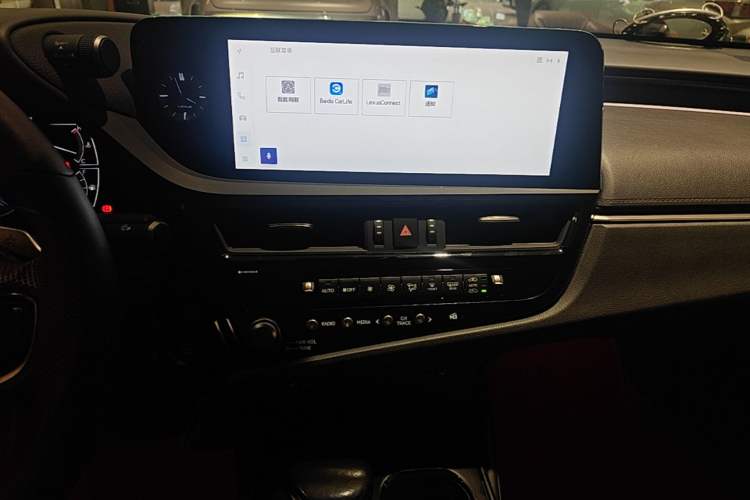 Used Lexus ES 2022 200 Excellence Edition Audio And AC Panel
