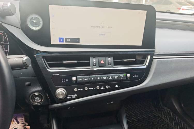 Used Lexus ES 2022 200 Excellence Edition Audio And AC Panel