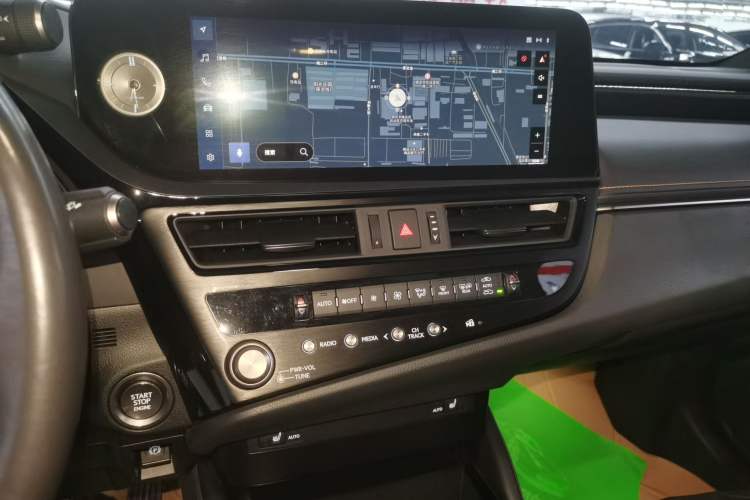 Used Lexus ES 2022 200 Excellence Edition Audio And AC Panel