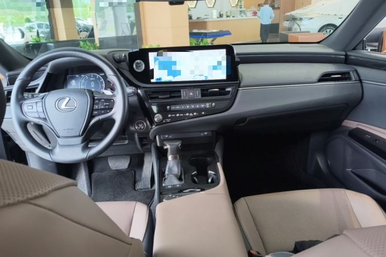 Used Lexus ES 2022 200 Luxury Edition Center Console